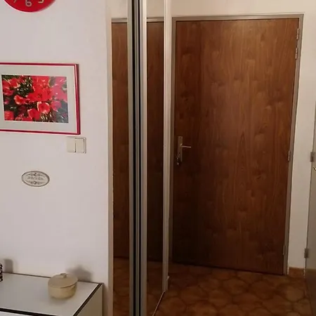 Hyeres, 2 Pieces, 4 Personnes - Fr-1-335-192 Apartment *